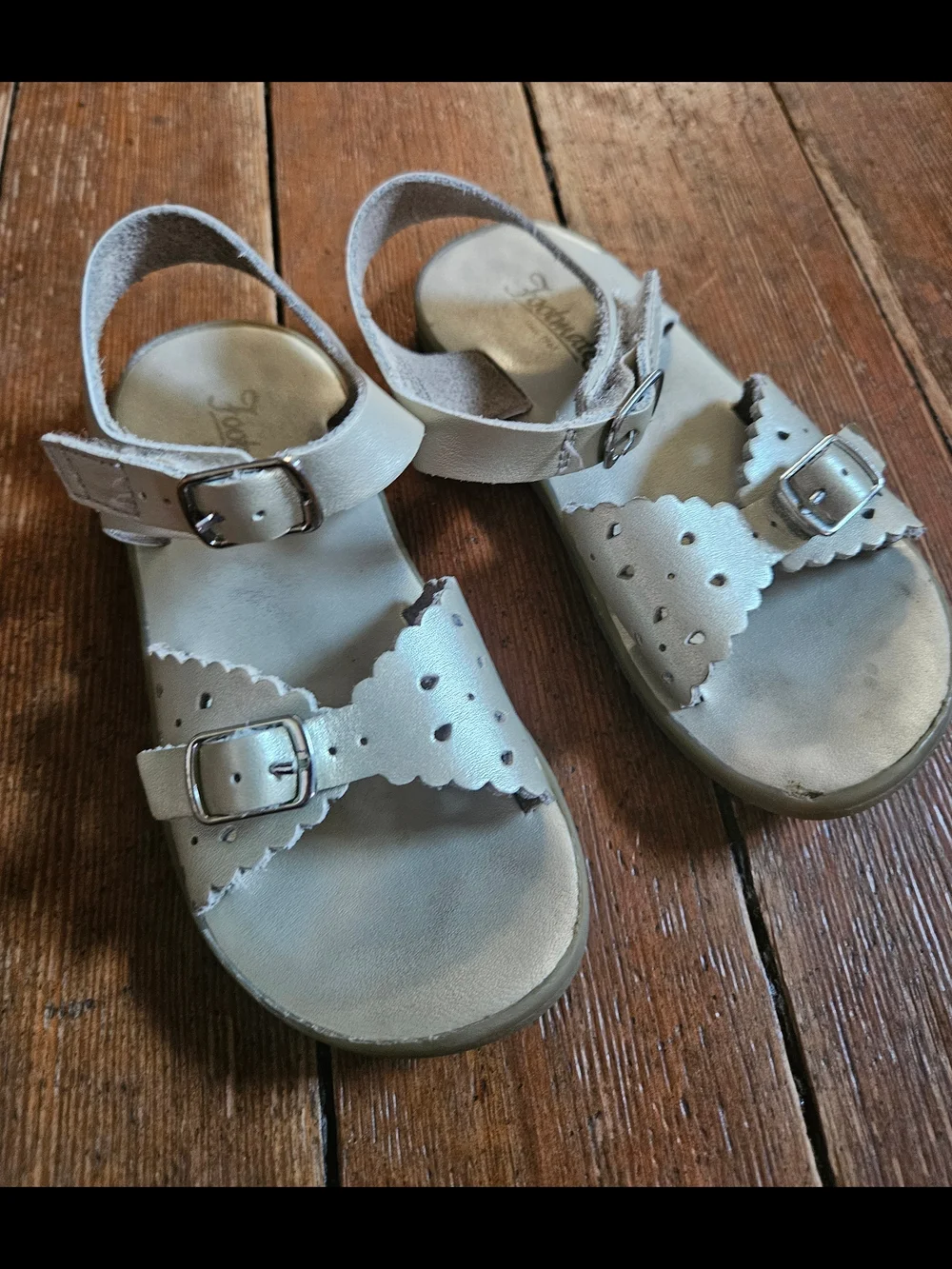 FootMates Ariel Scalloped Buckle Kids Sandals